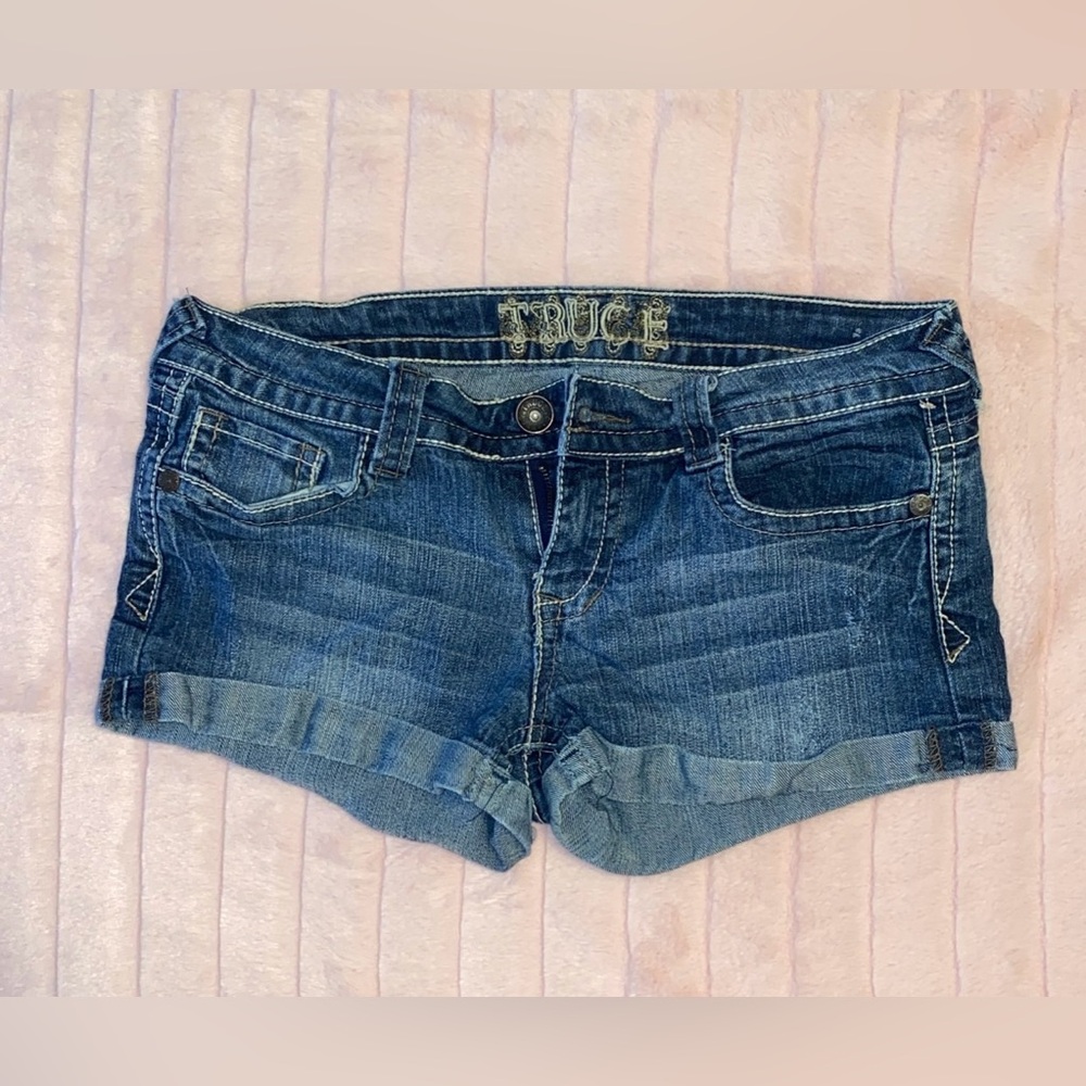 Truce jean shorts